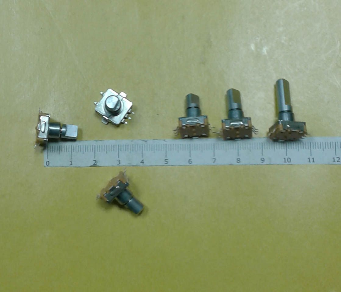 Энкодер №17 с кнопкой EC11-12-D5x4,5-L15 F-SMT